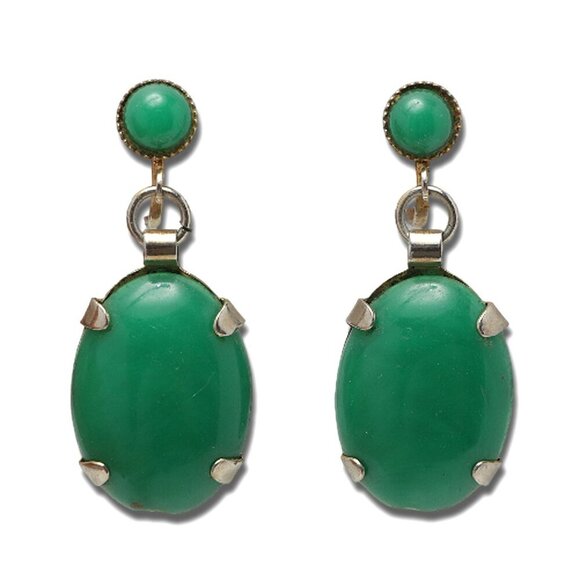 Vintage Faux Jade Oval Dangle Earrings Screw Back Silver Green Retro - Picture 1 of 5